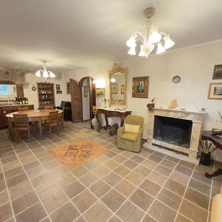 Villa Montepulciano Vineyard And Pool Retreat